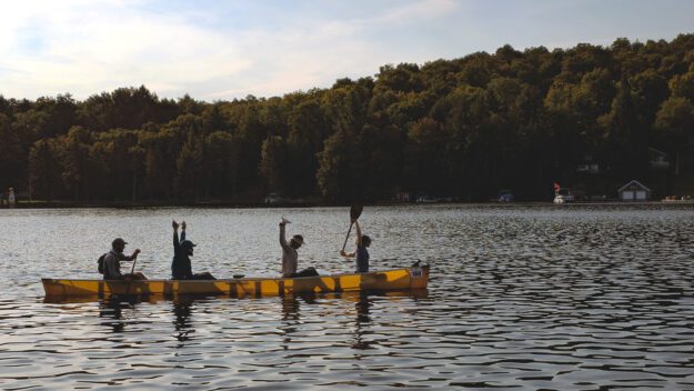 canoers at the 90 miler race