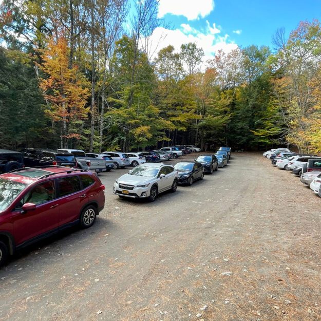 The Garden trailhead, filed to capacity on a fall weekday afternoon.